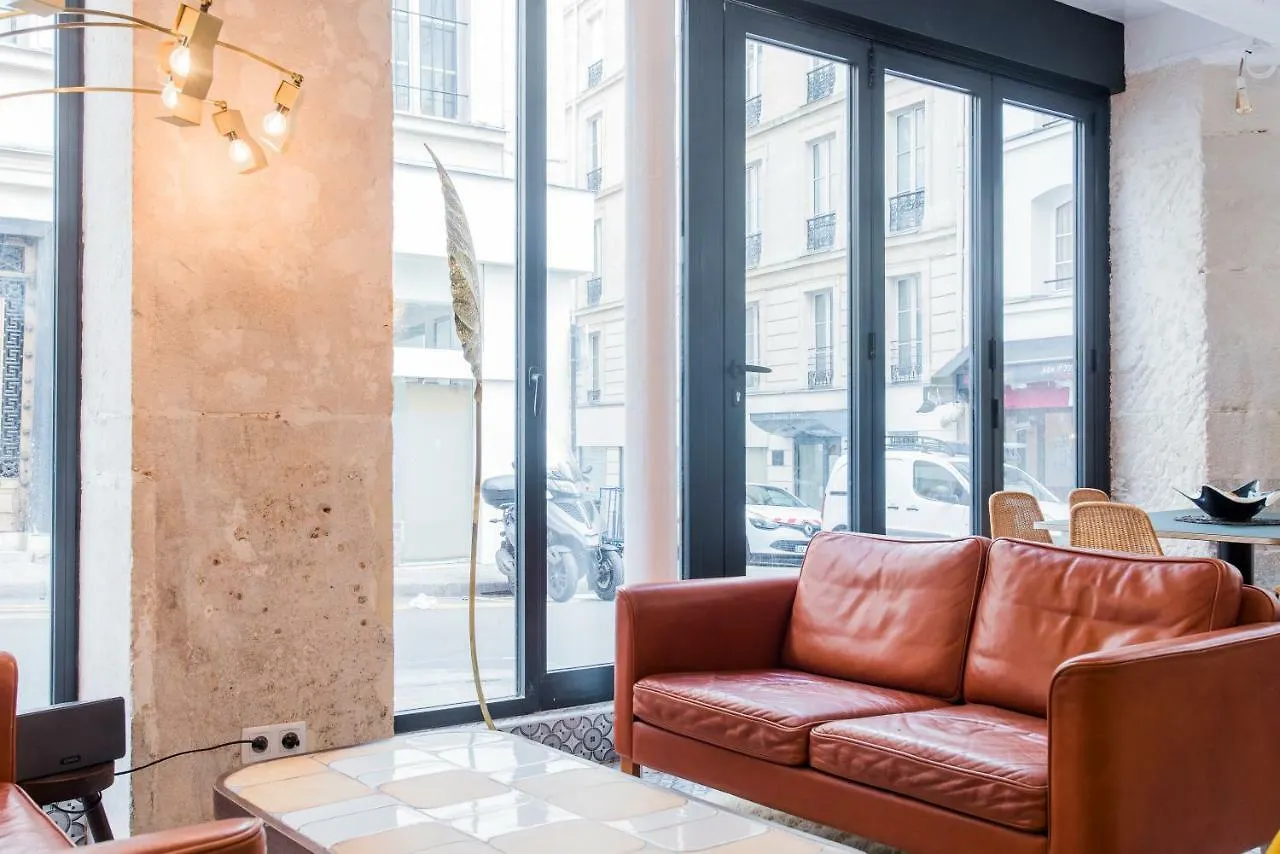 Lucien Otel 2*